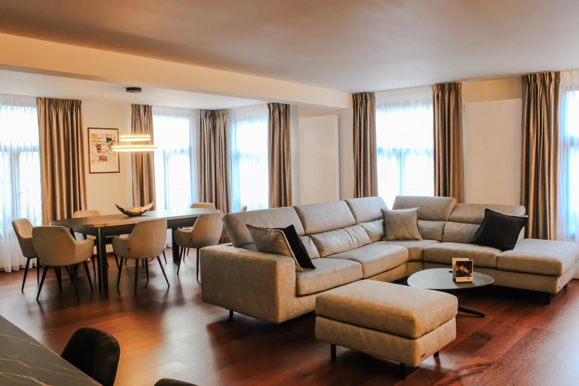 Botanique Suites Airbnb, Amberes Exterior foto
