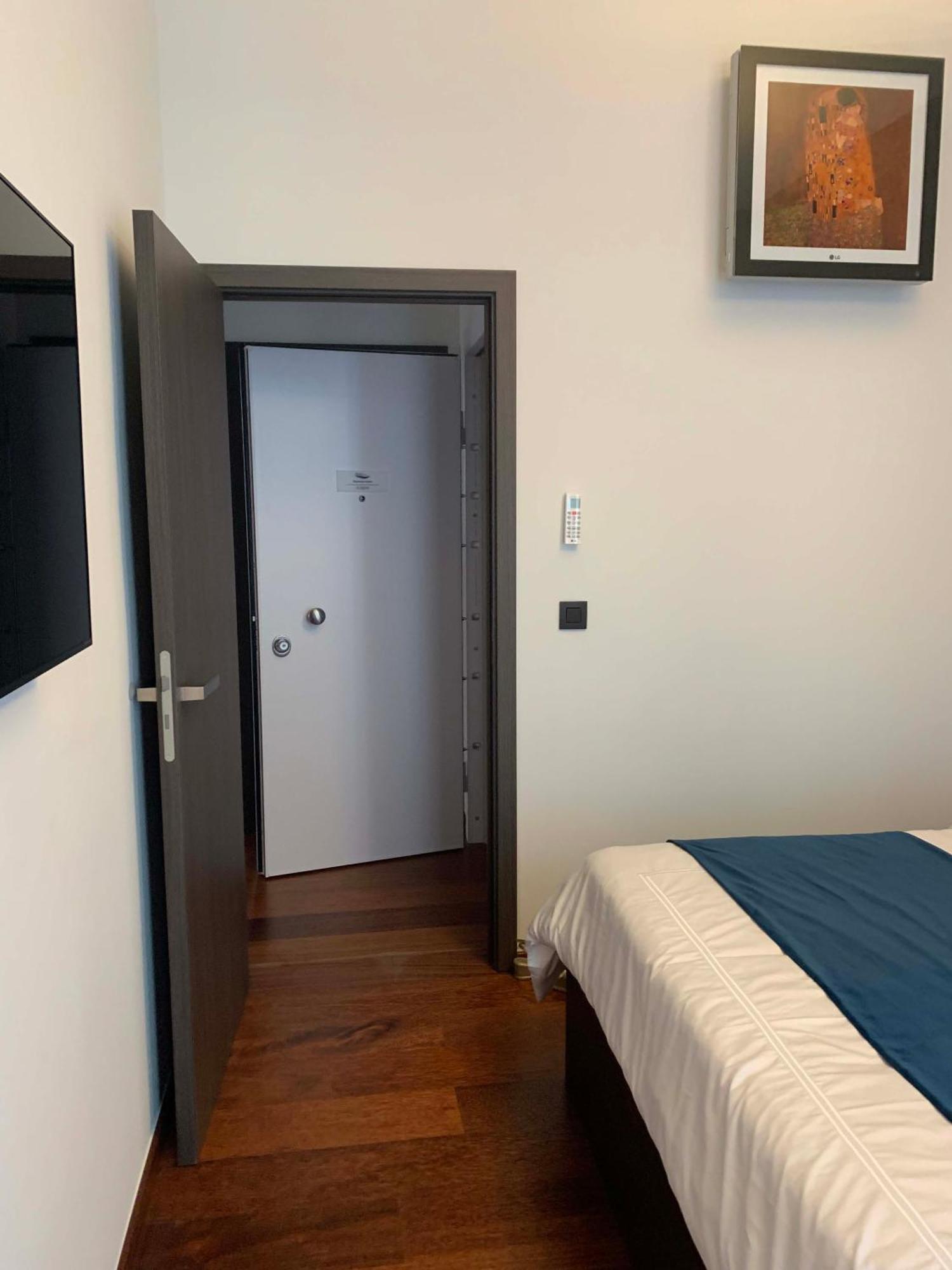 Botanique Suites Airbnb, Amberes Exterior foto