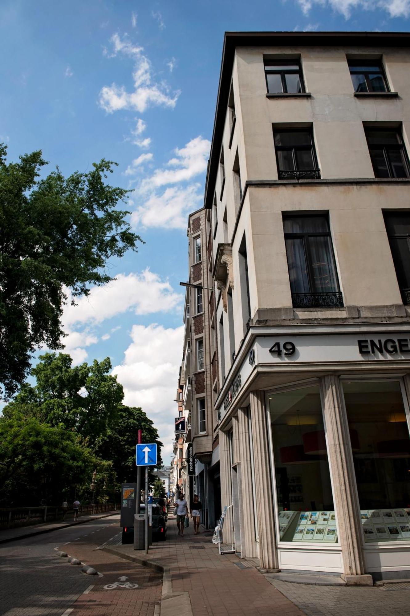 Botanique Suites Airbnb, Amberes Exterior foto
