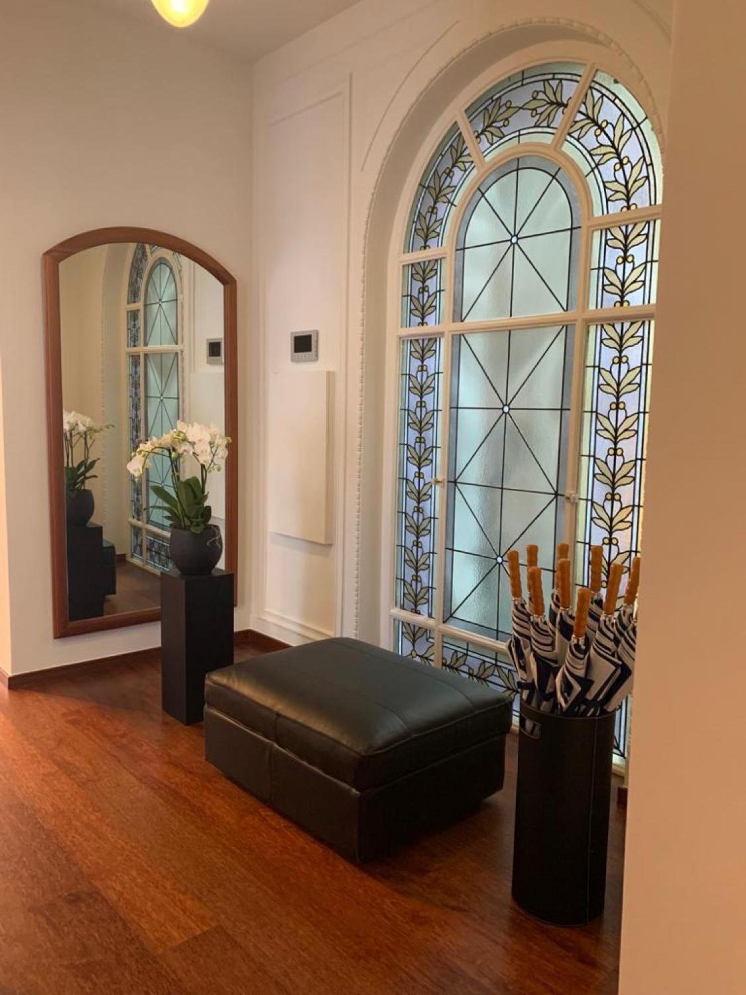 Botanique Suites Airbnb, Amberes Exterior foto